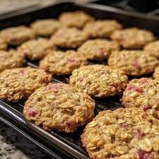 Rhubarb Oatmeal Cookies